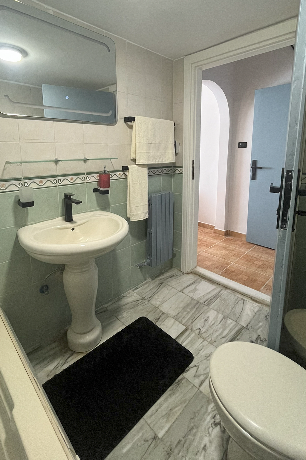 3BR Balcony & Abdoun Bridge - photo 4