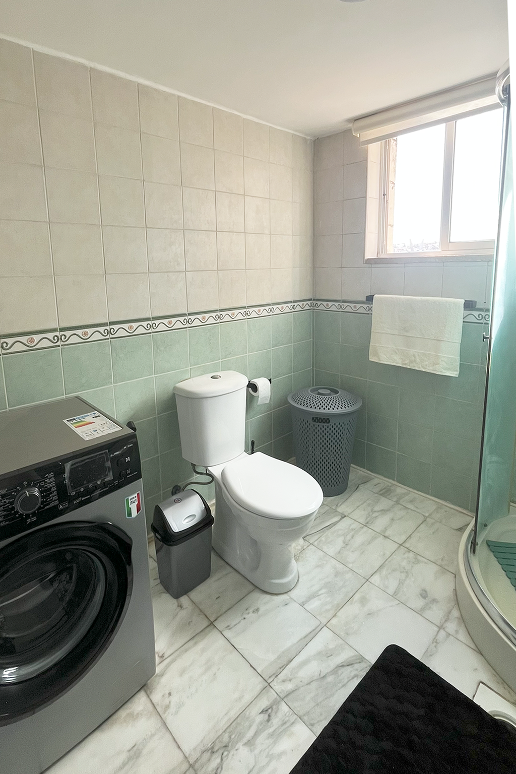 3BR Balcony & Abdoun Bridge - photo 6