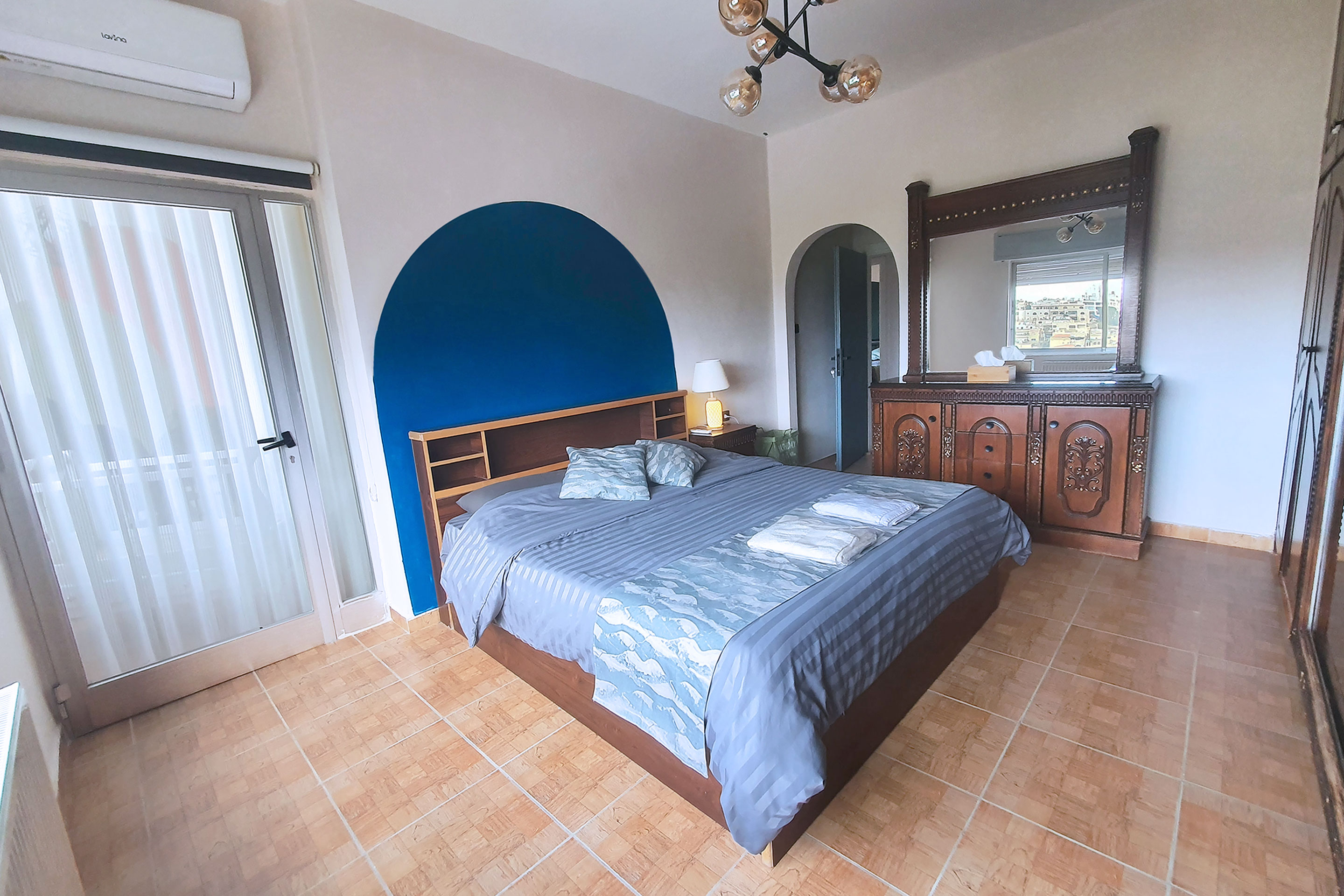 غرفة النوم 1