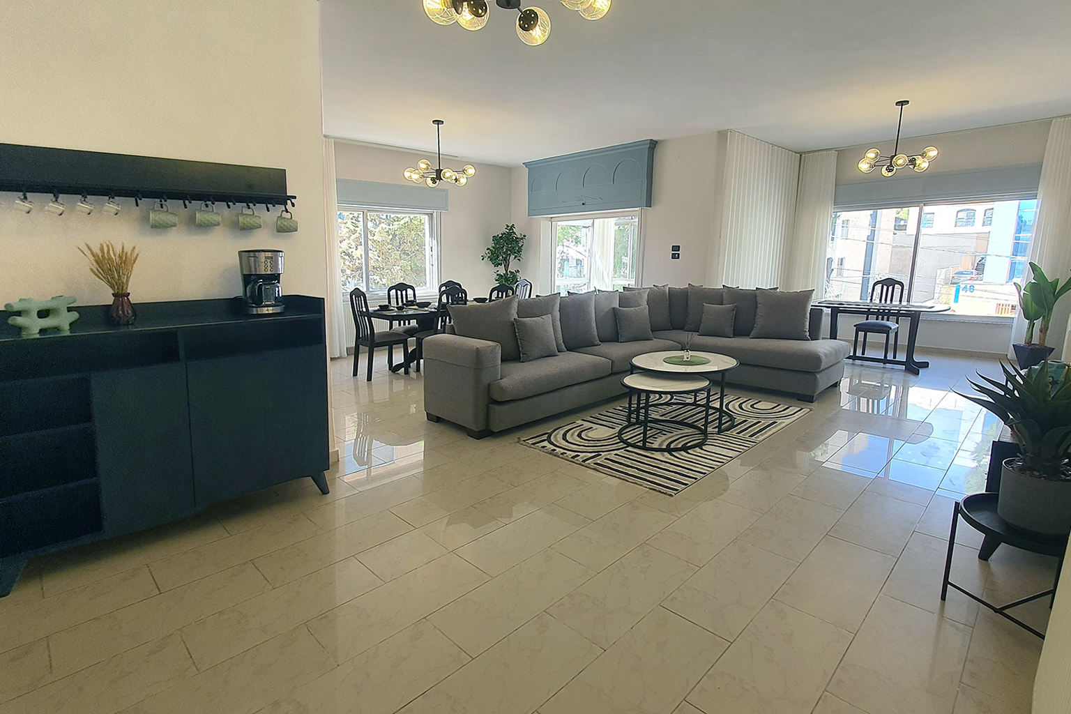 3BR Balcony & Abdoun Bridge - photo 21