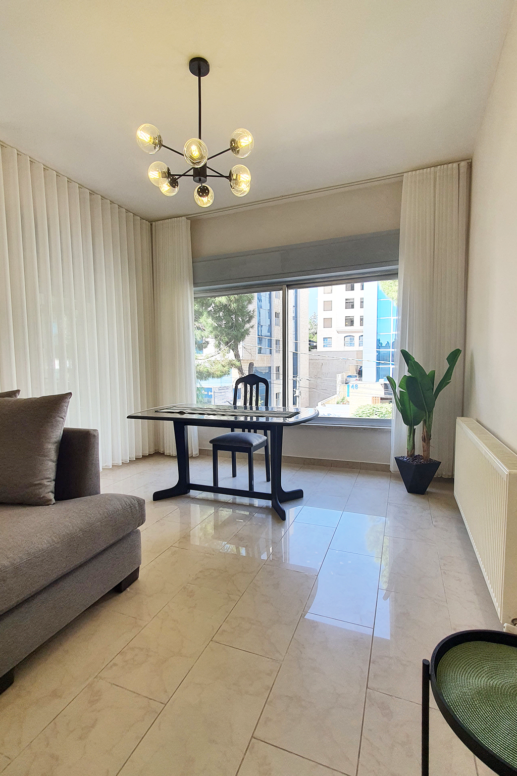 3BR Balcony & Abdoun Bridge - photo 23